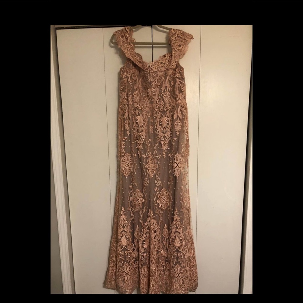 Cameron Blake Dusty Rose off-the-shoulder Gown